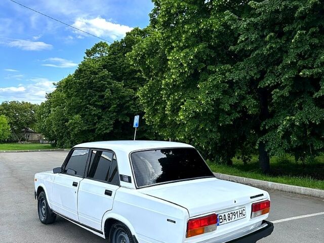 ВАЗ 2107 2004 в Кропивницком (Кировограде) на Automoto.ua Белый ВАЗ 2107, объемом двигателя 1.5 л и пробегом 74 тыс. км за 2160 $, фото 3 на Automoto.ua