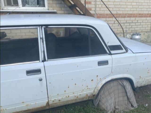 Белый ВАЗ 2107, объемом двигателя 0 л и пробегом 143 тыс. км за 1150 $, фото 4 на Automoto.ua