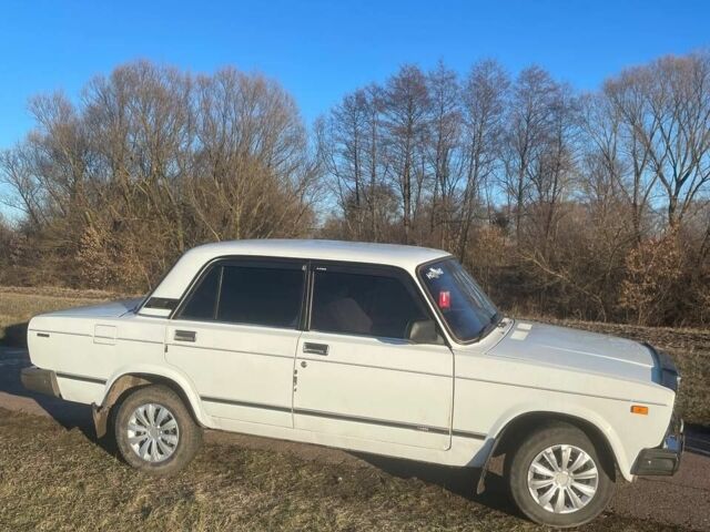 Білий ВАЗ 2107, об'ємом двигуна 0 л та пробігом 90 тис. км за 1100 $, фото 2 на Automoto.ua