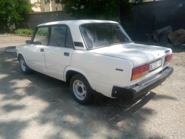 Белый ВАЗ 2107, объемом двигателя 1.5 л и пробегом 87 тыс. км за 800 $, фото 5 на Automoto.ua
