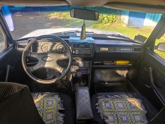 Белый ВАЗ 2107, объемом двигателя 1.5 л и пробегом 57 тыс. км за 1350 $, фото 7 на Automoto.ua