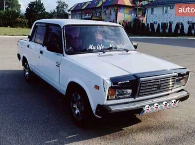 Білий ВАЗ 2107, об'ємом двигуна 1.4 л та пробігом 150 тис. км за 825 $, фото 2 на Automoto.ua