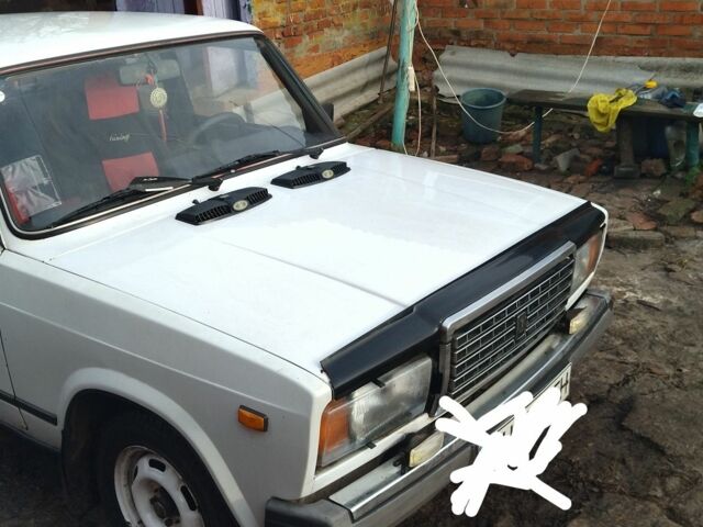 Білий ВАЗ 2107, об'ємом двигуна 1.5 л та пробігом 33 тис. км за 1000 $, фото 1 на Automoto.ua