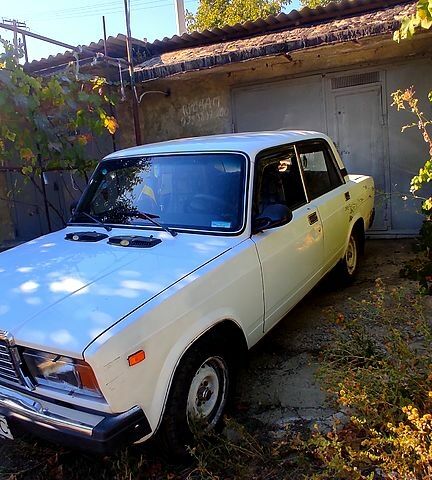 Білий ВАЗ 2107, об'ємом двигуна 1.5 л та пробігом 170 тис. км за 1000 $, фото 2 на Automoto.ua