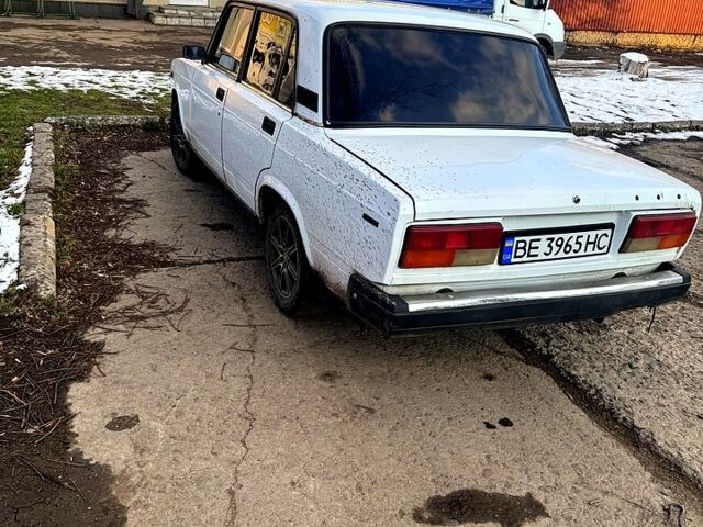 Белый ВАЗ 2107, объемом двигателя 1.5 л и пробегом 0 тыс. км за 900 $, фото 4 на Automoto.ua