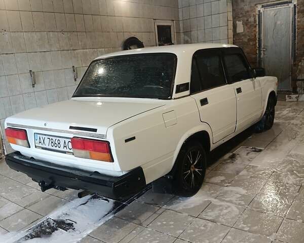 ВАЗ 2107 2004 в Богодухове на Automoto.ua Белый ВАЗ 2107, объемом двигателя 1.5 л и пробегом 250 тыс. км за 900 $, фото 2 на Automoto.ua