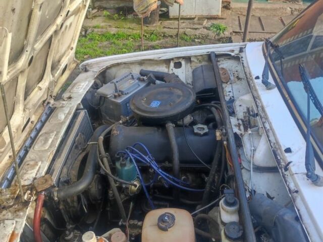 Белый ВАЗ 2107, объемом двигателя 1.5 л и пробегом 57 тыс. км за 1350 $, фото 6 на Automoto.ua