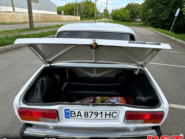 ВАЗ 2107 2004 в Кропивницком (Кировограде) на Automoto.ua Белый ВАЗ 2107, объемом двигателя 1.5 л и пробегом 74 тыс. км за 2160 $, фото 6 на Automoto.ua