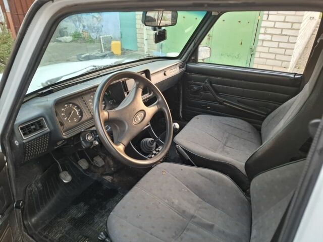 Белый ВАЗ 2107, объемом двигателя 0 л и пробегом 1 тыс. км за 716 $, фото 5 на Automoto.ua