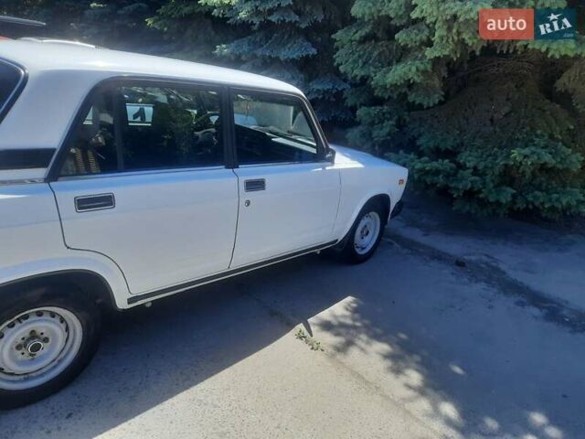 Белый ВАЗ 2107, объемом двигателя 1.5 л и пробегом 49 тыс. км за 2300 $, фото 6 на Automoto.ua