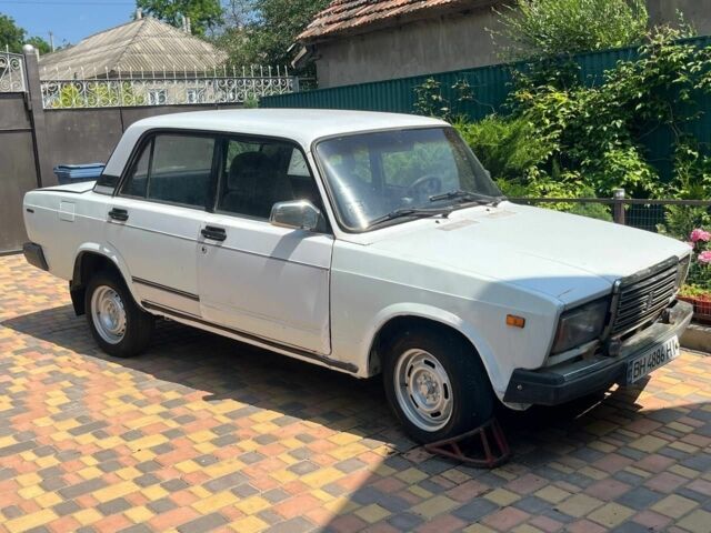 Белый ВАЗ 2107, объемом двигателя 1.5 л и пробегом 85 тыс. км за 25000 $, фото 3 на Automoto.ua