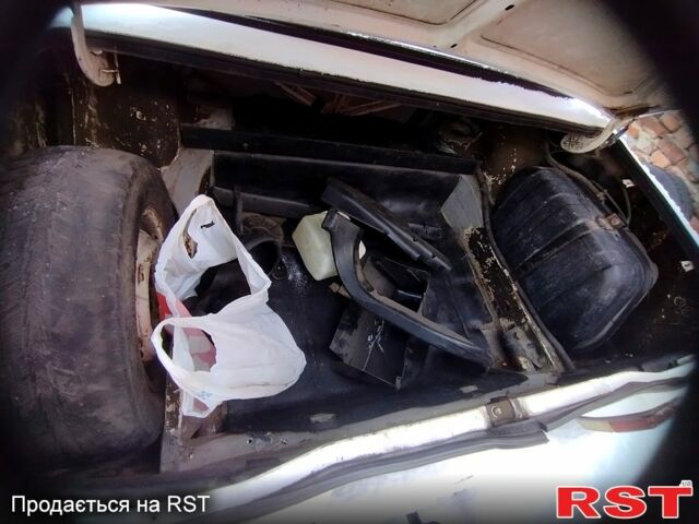 Білий ВАЗ 2107, об'ємом двигуна 1.5 л та пробігом 240 тис. км за 240 $, фото 12 на Automoto.ua