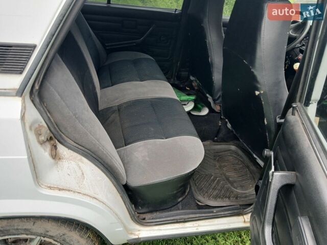 Белый ВАЗ 2107, объемом двигателя 1.5 л и пробегом 103 тыс. км за 1350 $, фото 7 на Automoto.ua