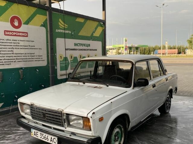 Белый ВАЗ 2107, объемом двигателя 1.5 л и пробегом 77 тыс. км за 671 $, фото 1 на Automoto.ua
