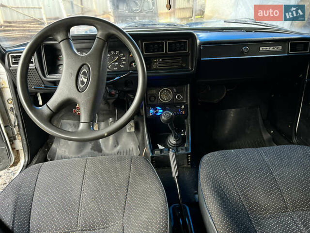 Белый ВАЗ 2107, объемом двигателя 1.45 л и пробегом 90 тыс. км за 1050 $, фото 14 на Automoto.ua