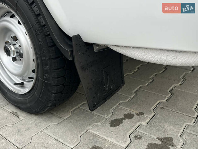 Белый ВАЗ 2107, объемом двигателя 1.5 л и пробегом 109 тыс. км за 1350 $, фото 25 на Automoto.ua