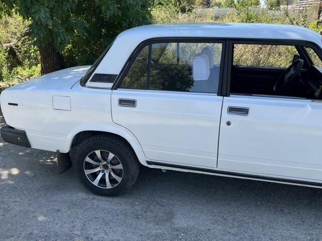 Белый ВАЗ 2107, объемом двигателя 1.5 л и пробегом 52 тыс. км за 1188 $, фото 11 на Automoto.ua