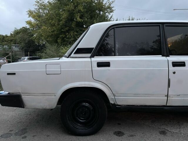 Белый ВАЗ 2107, объемом двигателя 1.5 л и пробегом 70 тыс. км за 1074 $, фото 12 на Automoto.ua