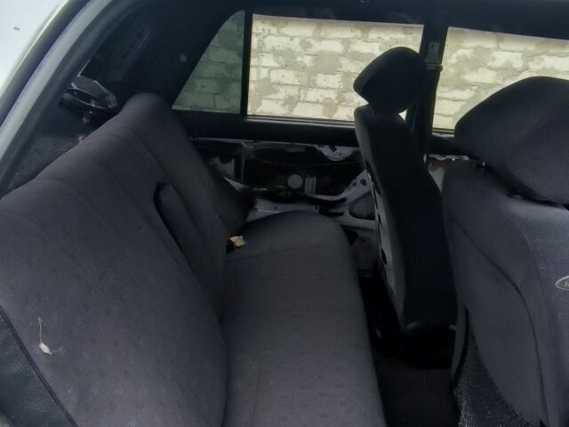 Белый ВАЗ 2107, объемом двигателя 1.5 л и пробегом 12 тыс. км за 356 $, фото 7 на Automoto.ua