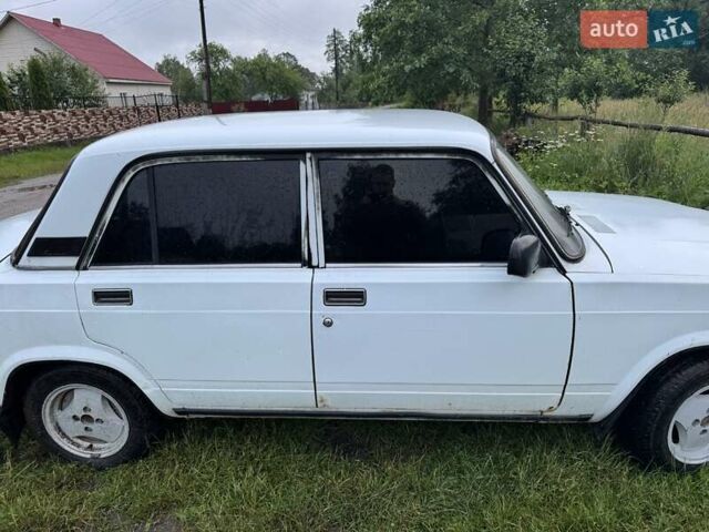 Білий ВАЗ 2107, об'ємом двигуна 1.5 л та пробігом 96 тис. км за 700 $, фото 2 на Automoto.ua