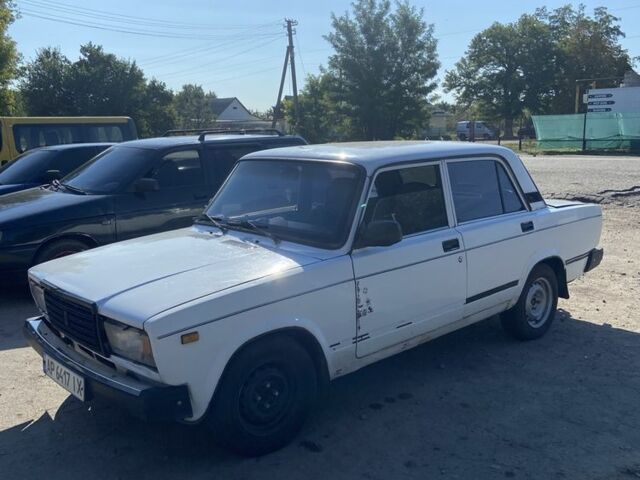 Белый ВАЗ 2107, объемом двигателя 1.5 л и пробегом 1000 тыс. км за 956 $, фото 6 на Automoto.ua