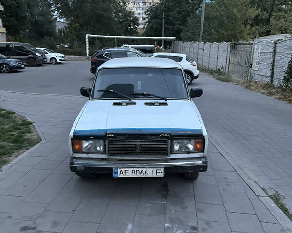 Белый ВАЗ 2107, объемом двигателя 1.45 л и пробегом 200 тыс. км за 600 $, фото 1 на Automoto.ua