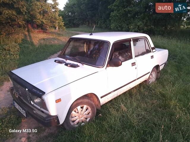Белый ВАЗ 2107, объемом двигателя 1.5 л и пробегом 130 тыс. км за 2000 $, фото 3 на Automoto.ua
