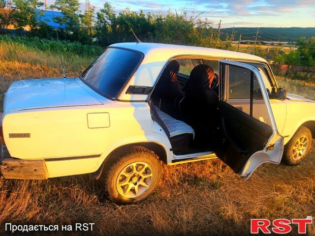 Белый ВАЗ 2107, объемом двигателя 1.5 л и пробегом 100 тыс. км за 750 $, фото 9 на Automoto.ua