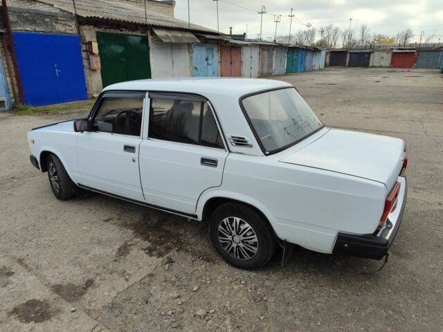 Белый ВАЗ 2107, объемом двигателя 0 л и пробегом 125 тыс. км за 2100 $, фото 5 на Automoto.ua