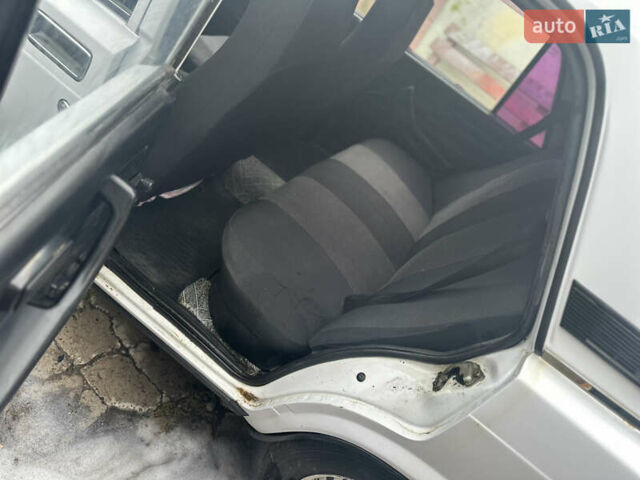 Білий ВАЗ 2107, об'ємом двигуна 1.5 л та пробігом 203 тис. км за 1350 $, фото 6 на Automoto.ua
