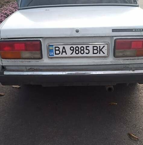 ВАЗ 2107 2005 в Знаменке на Automoto.ua Белый ВАЗ 2107, объемом двигателя 1.5 л и пробегом 300 тыс. км за 1200 $, фото 1 на Automoto.ua
