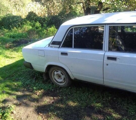 Белый ВАЗ 2107, объемом двигателя 0 л и пробегом 1 тыс. км за 550 $, фото 2 на Automoto.ua