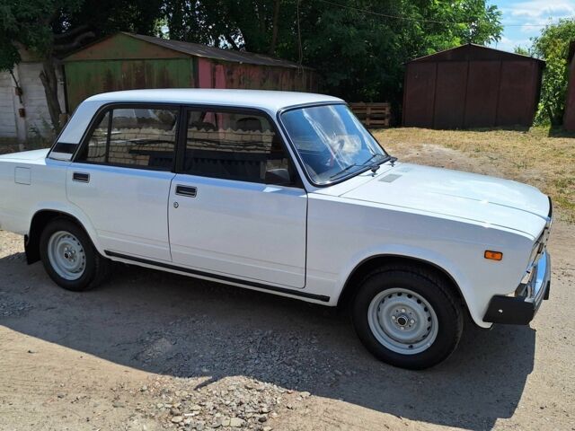 Белый ВАЗ 2107, объемом двигателя 1.5 л и пробегом 46 тыс. км за 2900 $, фото 14 на Automoto.ua