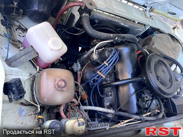 Білий ВАЗ 2107, об'ємом двигуна 1.5 л та пробігом 170 тис. км за 1250 $, фото 2 на Automoto.ua