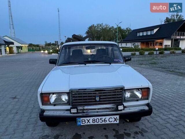 Белый ВАЗ 2107, объемом двигателя 1.45 л и пробегом 100 тыс. км за 1300 $, фото 6 на Automoto.ua