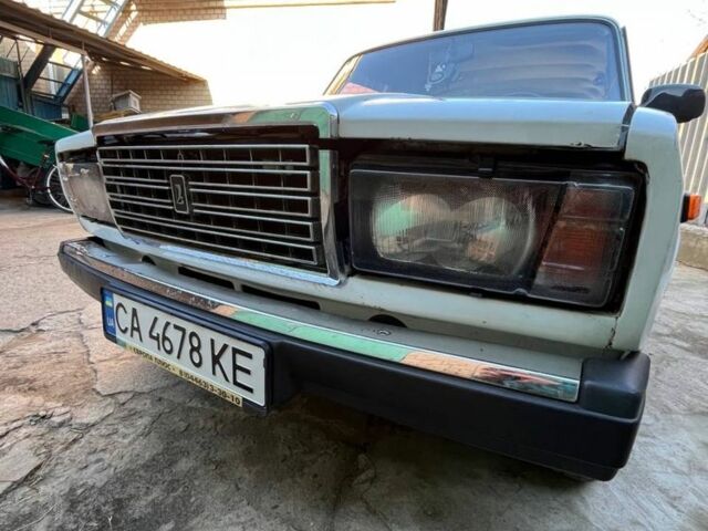 Белый ВАЗ 2107, объемом двигателя 1.5 л и пробегом 60 тыс. км за 1450 $, фото 1 на Automoto.ua