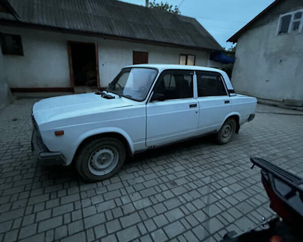 Белый ВАЗ 2107, объемом двигателя 0 л и пробегом 78 тыс. км за 800 $, фото 2 на Automoto.ua