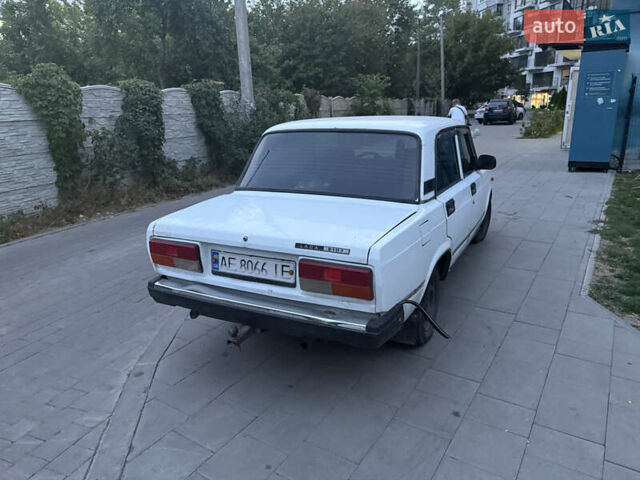 Белый ВАЗ 2107, объемом двигателя 1.45 л и пробегом 200 тыс. км за 600 $, фото 3 на Automoto.ua