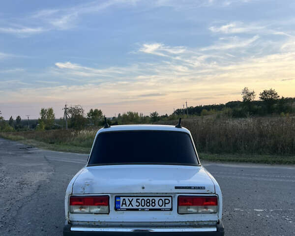 Білий ВАЗ 2107, об'ємом двигуна 1.45 л та пробігом 60 тис. км за 1200 $, фото 4 на Automoto.ua