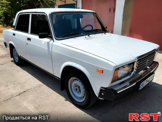 Белый ВАЗ 2107, объемом двигателя 1.5 л и пробегом 44 тыс. км за 2900 $, фото 1 на Automoto.ua