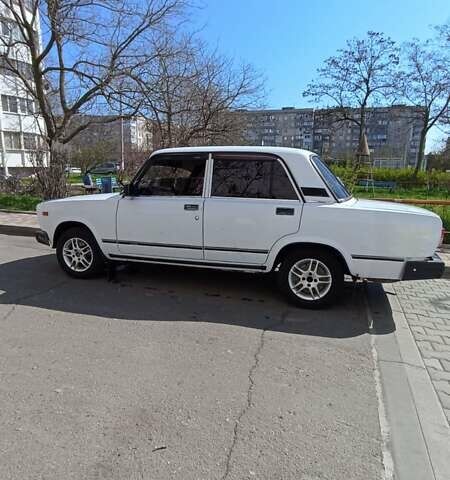 Белый ВАЗ 2107, объемом двигателя 1.5 л и пробегом 45 тыс. км за 1250 $, фото 1 на Automoto.ua