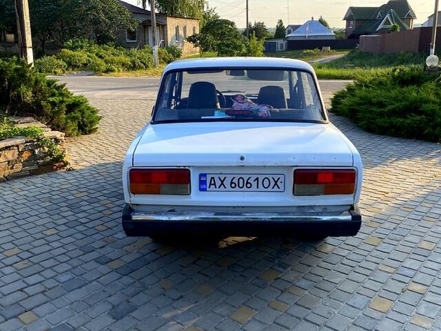 Белый ВАЗ 2107, объемом двигателя 1.6 л и пробегом 0 тыс. км за 1100 $, фото 3 на Automoto.ua