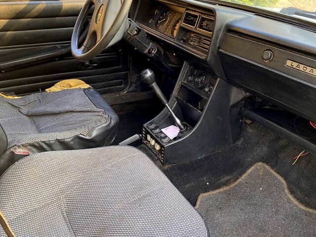 Белый ВАЗ 2107, объемом двигателя 1.6 л и пробегом 0 тыс. км за 1100 $, фото 6 на Automoto.ua