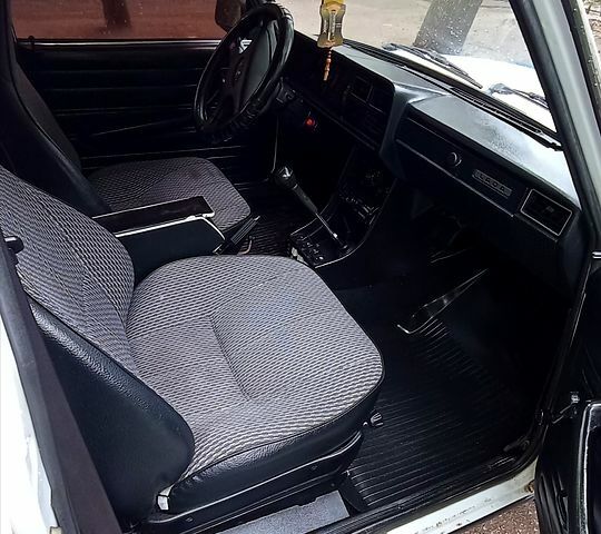 Белый ВАЗ 2107, объемом двигателя 1.5 л и пробегом 45 тыс. км за 1350 $, фото 4 на Automoto.ua