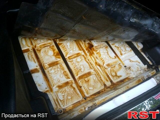 Белый ВАЗ 2107, объемом двигателя 1.5 л и пробегом 35 тыс. км за 2450 $, фото 5 на Automoto.ua