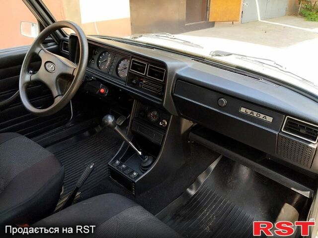 Белый ВАЗ 2107, объемом двигателя 1.5 л и пробегом 44 тыс. км за 2900 $, фото 9 на Automoto.ua