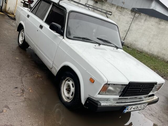 Белый ВАЗ 2107, объемом двигателя 1.6 л и пробегом 200 тыс. км за 1600 $, фото 1 на Automoto.ua