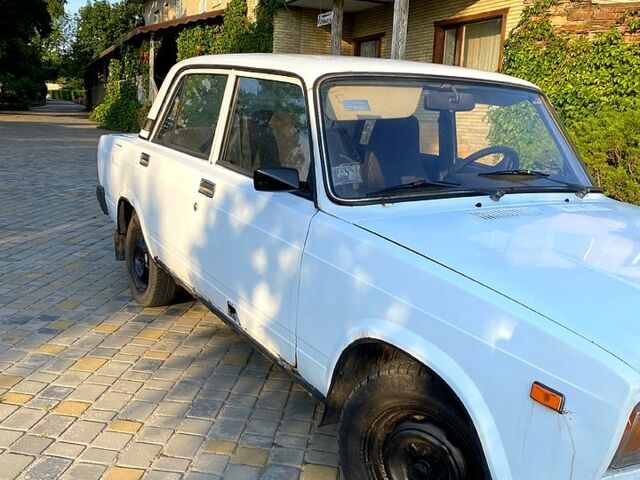 Белый ВАЗ 2107, объемом двигателя 1.6 л и пробегом 0 тыс. км за 1100 $, фото 1 на Automoto.ua