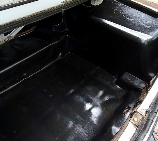 Белый ВАЗ 2107, объемом двигателя 1.5 л и пробегом 45 тыс. км за 1350 $, фото 6 на Automoto.ua