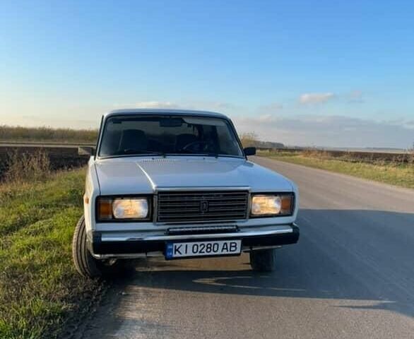 Белый ВАЗ 2107, объемом двигателя 0 л и пробегом 50 тыс. км за 1700 $, фото 3 на Automoto.ua